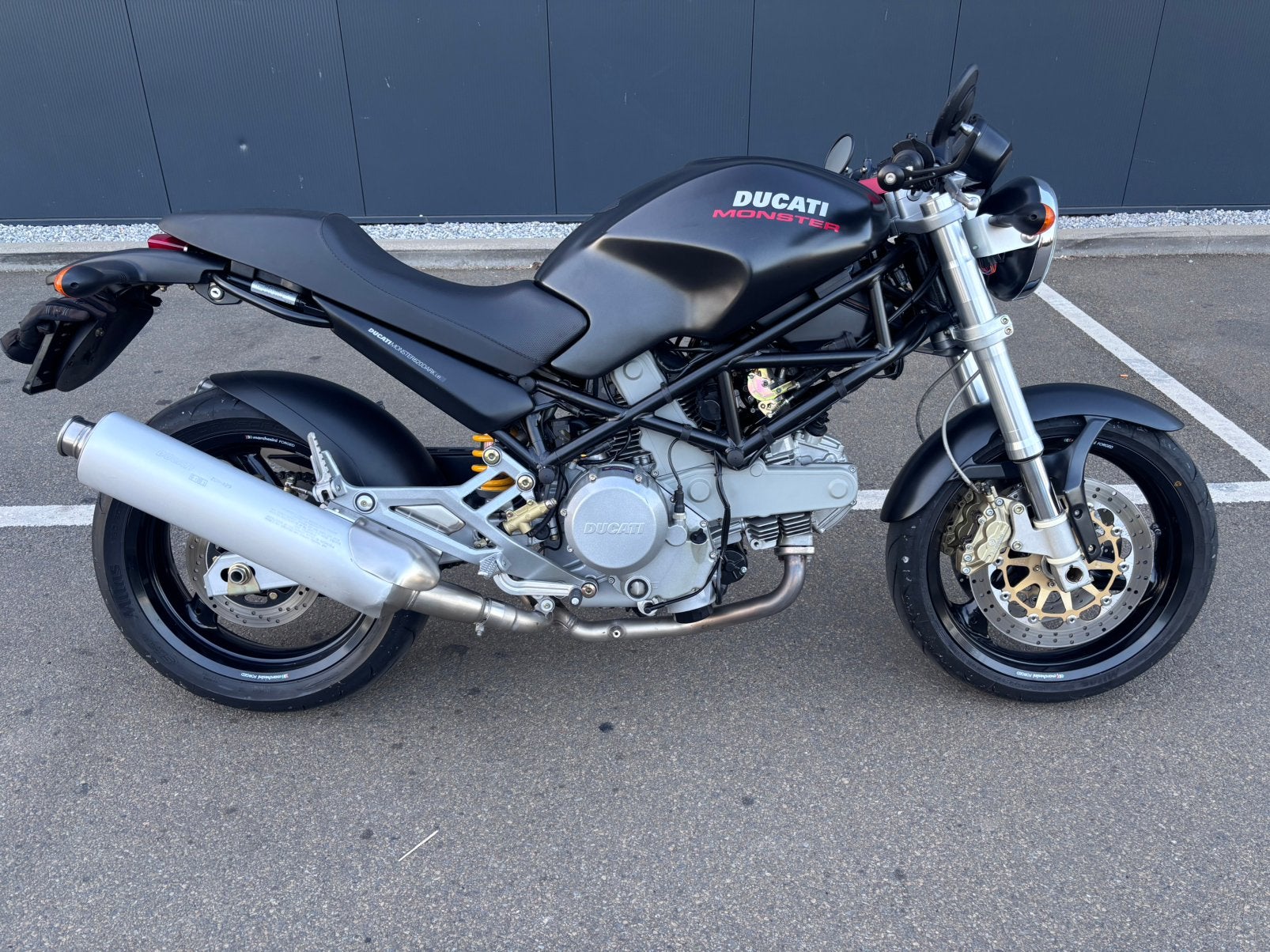 Ducati monster 620 dark ie, Occasion, 2 cylindres, Particulier, Manuelle