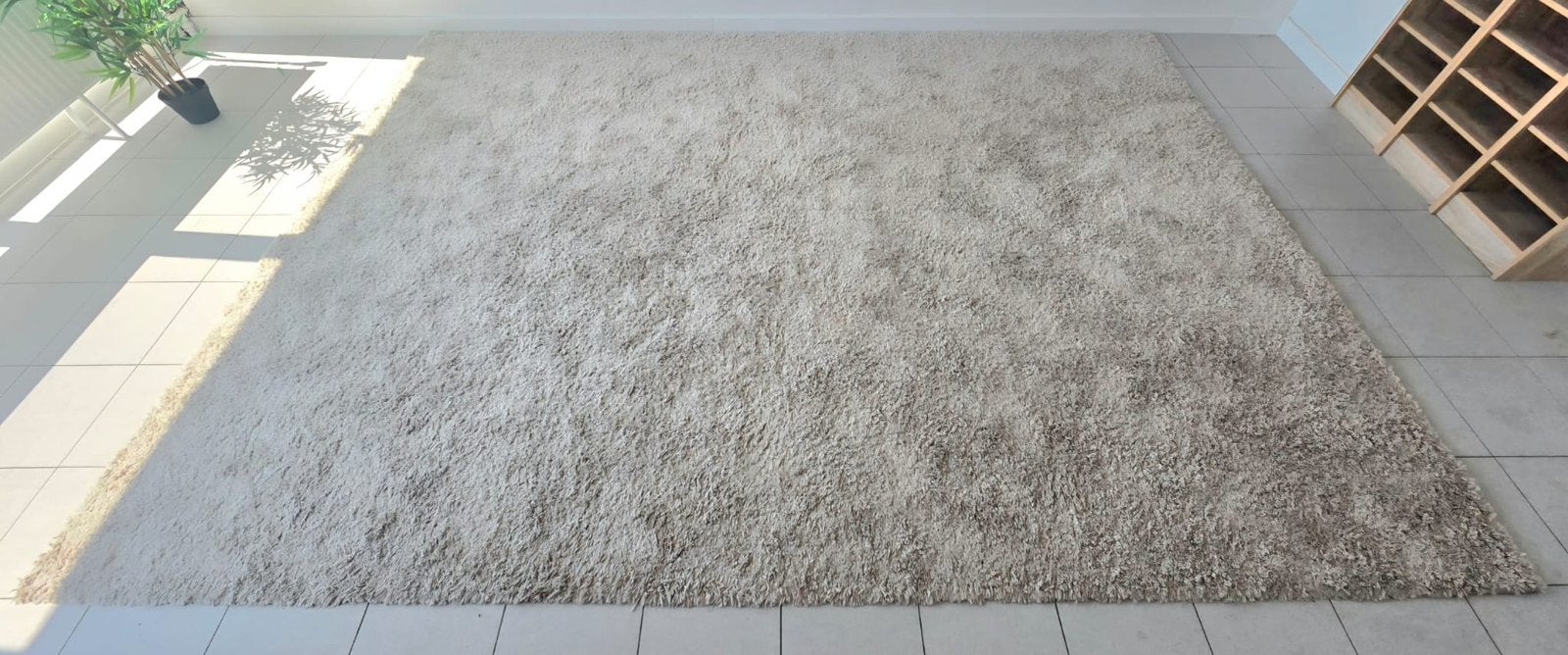 Groot hoogpolig tapijt – 400 x 300 cm, Huis en Inrichting, Stoffering | Tapijten en Vloerkleden, Ophalen, Beige, 200 cm of meer