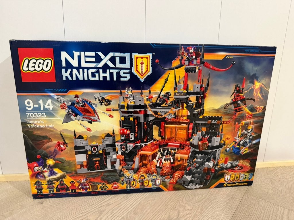 LEGO 70323 Jestro's Volcano Lair 2016 Nexo Knights, Neuf, Lego, Ensemble complet, Pièces supplémentaires incluses