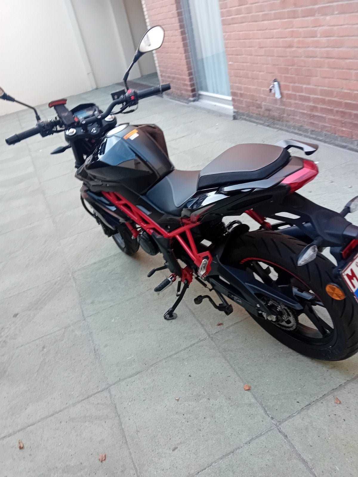 Moto benelli, Enlèvement