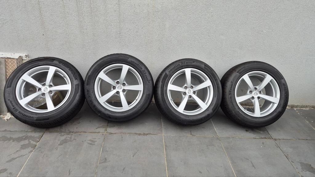 Set 18" Originele Porsche Macan Velgen Nieuwstaat, Ophalen, 18 inch, Band(en), Zomerbanden