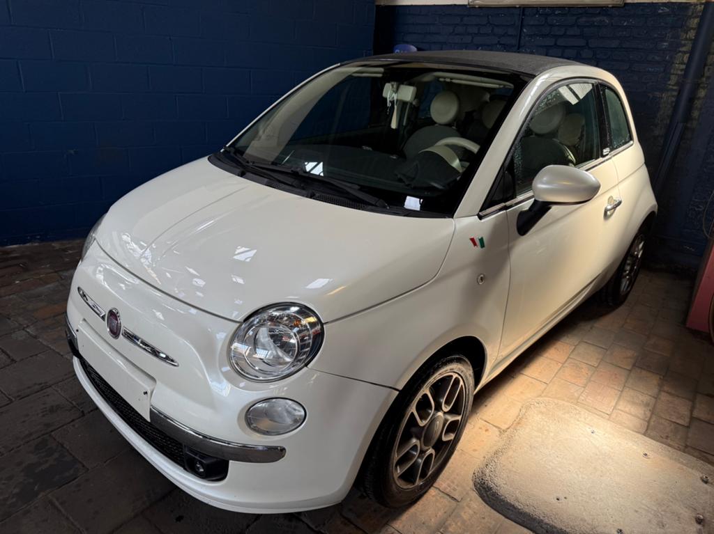 Fiat 500 cabriolet 1.2 diesel 95 pk 2011 175.000 km, Auto's, Voorwielaandrijving, Zwart, 4 cilinders, Cabriolet