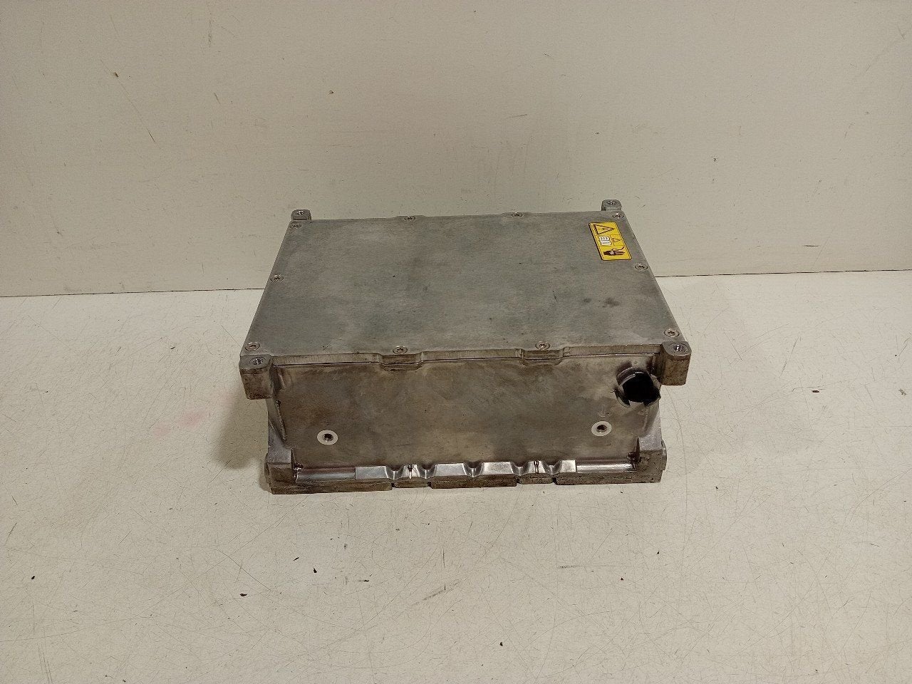 Acculader Mercedes-Benz C-Klasse, Onderdelen@venauto.nl, Van der Ven Autorecycling B.V., Gebruikt, Ettenseweg 76, 4706 PB Roosendaal, The Netherlands