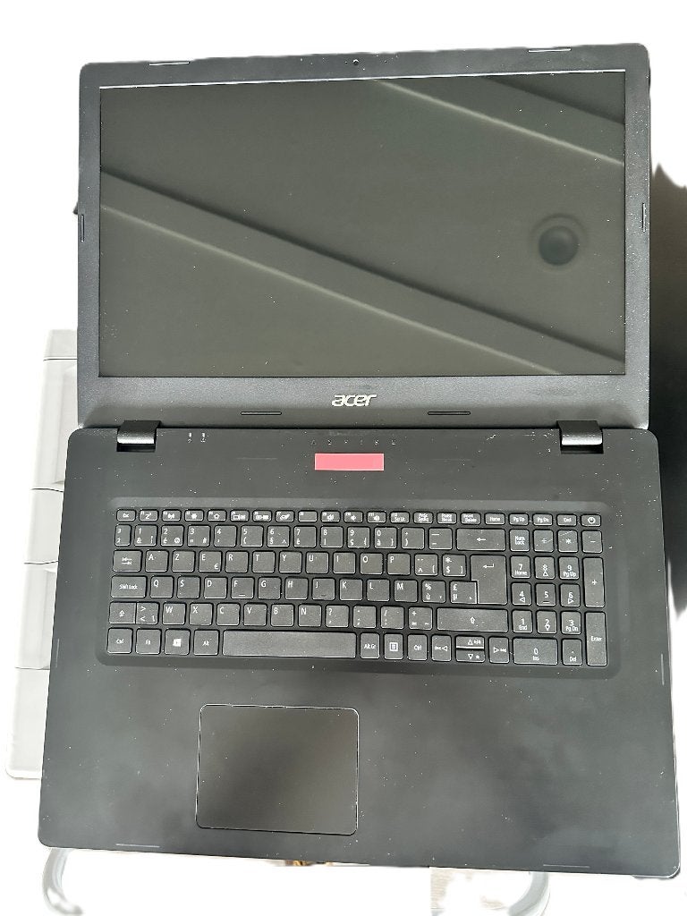 Acer Aspire 3 17,3" Laptop – 8GB RAM – SSD – Windows 11, Computers en Software, Windows Laptops, Ophalen, 256 GB, 8 GB, Refurbished