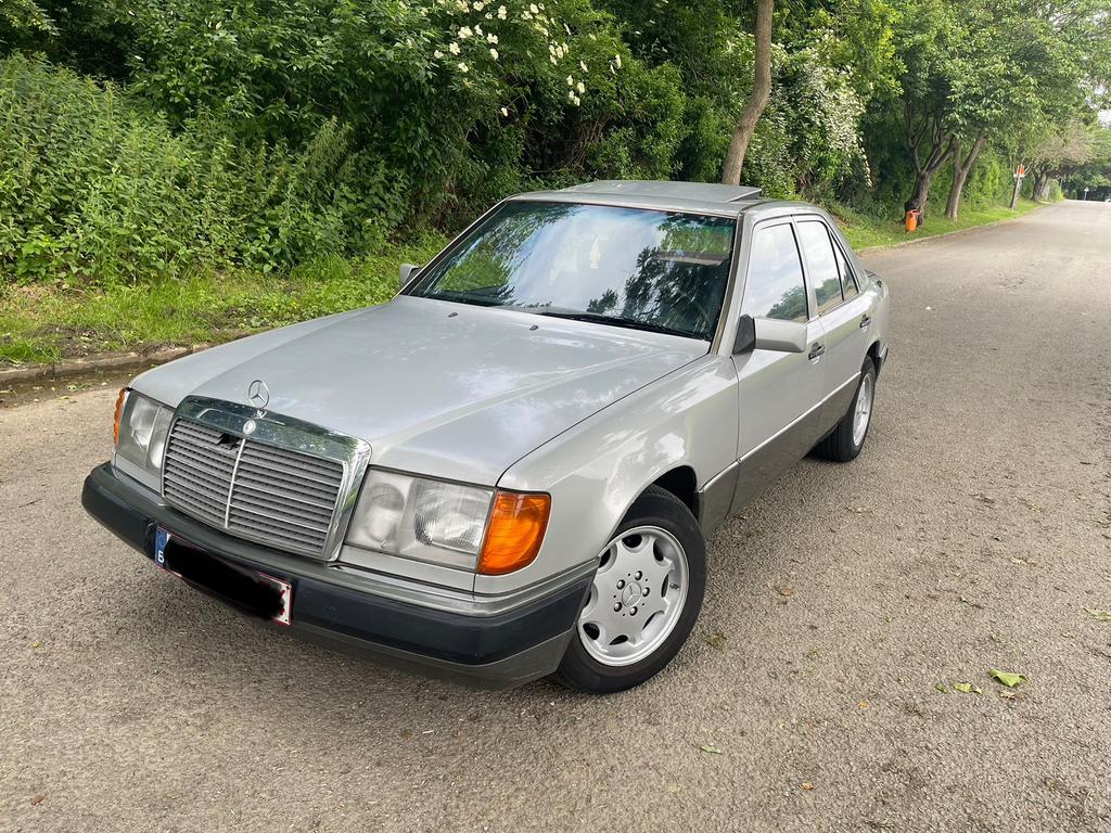 Mercedes 250d oldtimer automat mod 1990 toit ja ctok, 90 kW, Argent ou Gris, Achat, Série 200