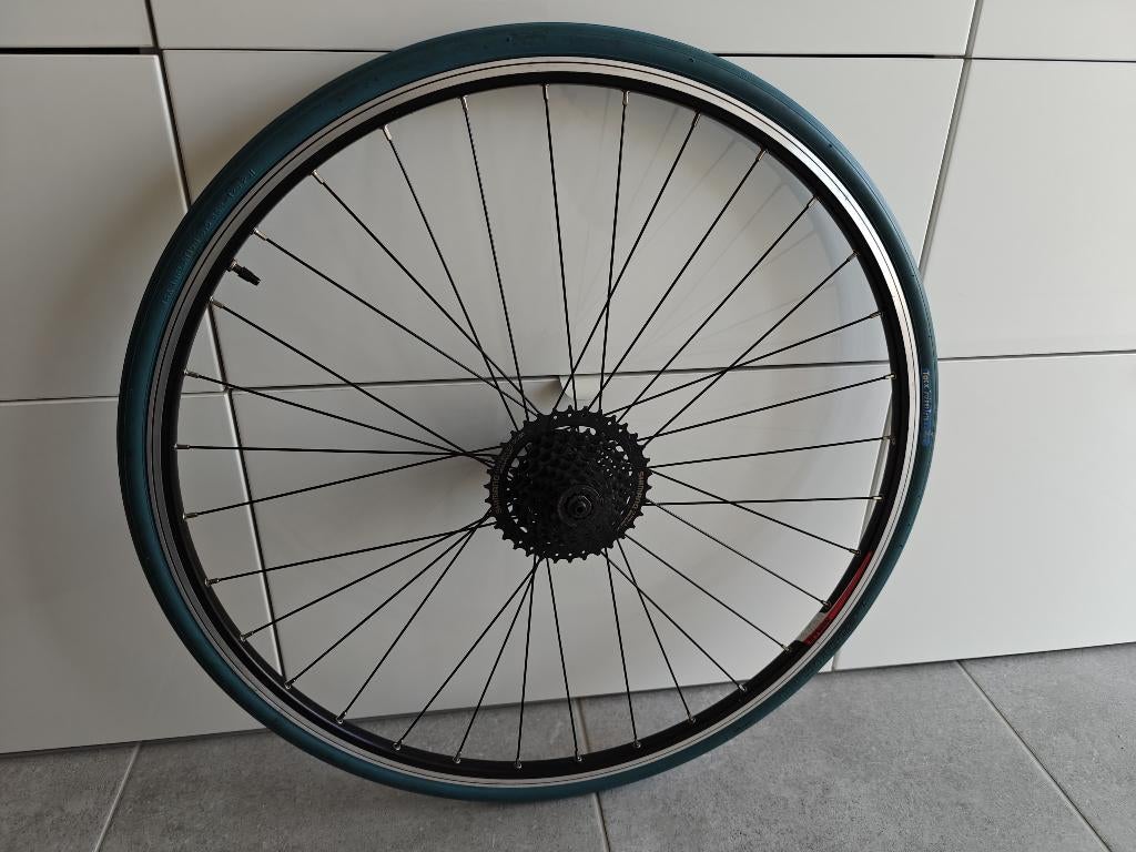 Indoor trainerband + wiel + nieuwe shimano cassette, Fietsen en Brommers, Ophalen, Zo goed als nieuw, Wiel, Shimano