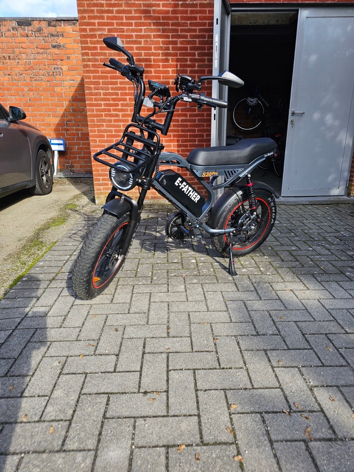 fatbike E-Father S20 Pro Anthracite Grey Special Edition
E-, Ophalen, Zo goed als nieuw