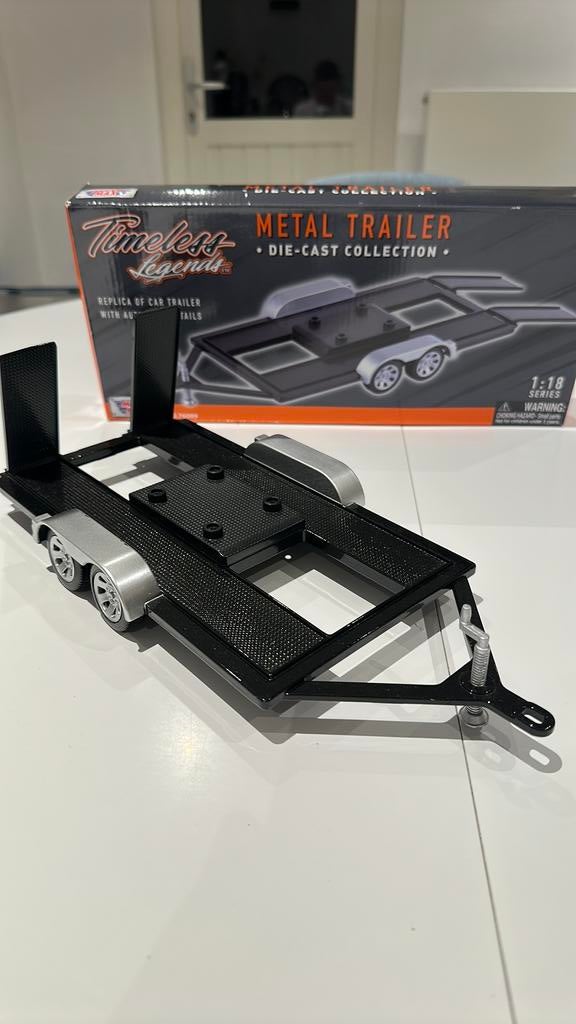 Remorque double essieux 1/18 Metal État neuf, Enlèvement ou Envoi, Neuf, Autres types