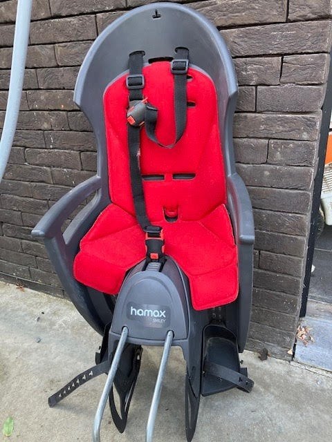 Hamax Smiley fietsstoeltje inclusief bevestiging, HAMAX (Decathlon), Repose-pieds, 15 à 36 kg, Enlèvement