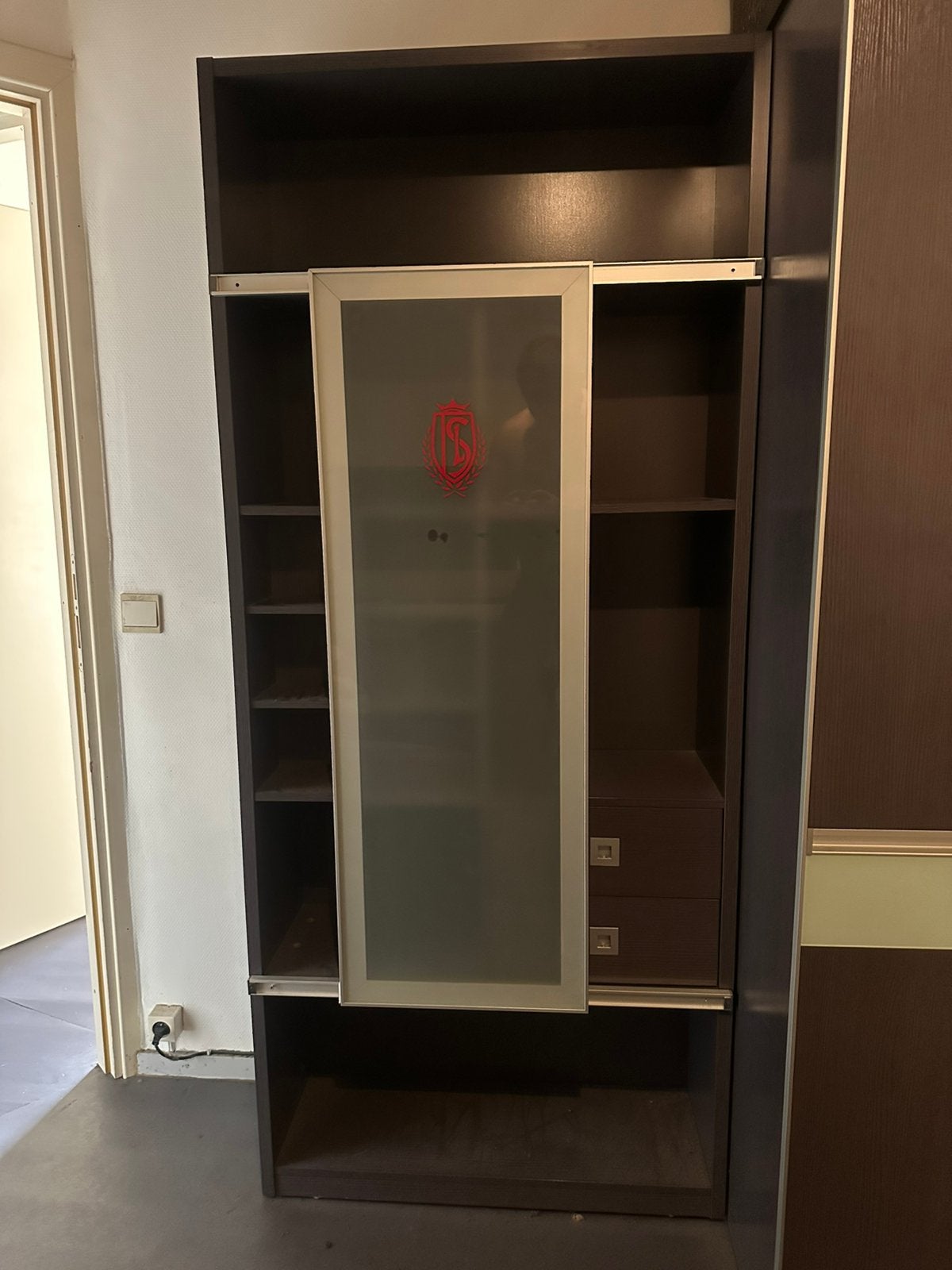Zeer goede handige kast te koop, Huis en Inrichting, Ophalen, Gebruikt, Met lade(s), 50 tot 100 cm