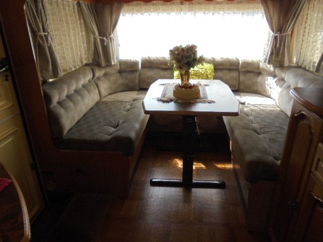 tabbert 515,met tent,dwarsbed,toiletruimte+MOVER zeer mooi-, Schokbreker, Rondzit, Tabbert, Bedrijf