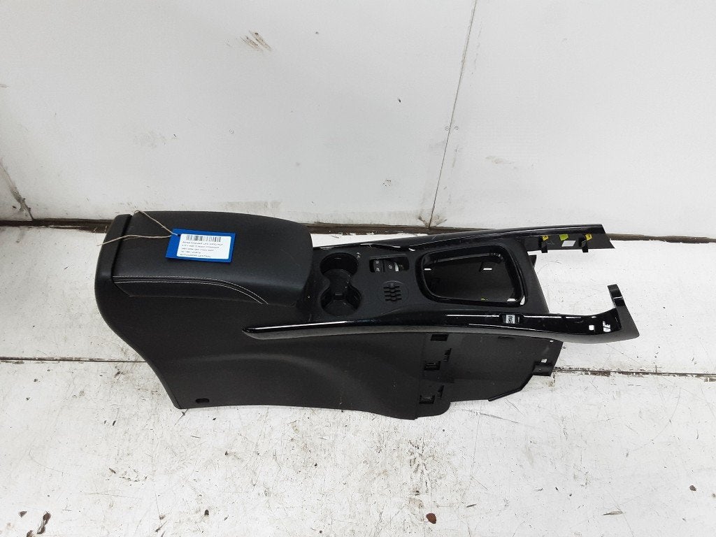 MIDDENCONSOLE Renault Kadjar (RFEH) (01-2015/-), Auto-onderdelen, Gebruikt, Renault, Peter-Huppertz-Straße 5
51063  Köln, DE, Dialog.deutschland@renault.de