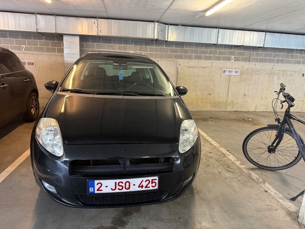Auto, Auto's, Voorwielaandrijving, Stof, Zwart, Zwart