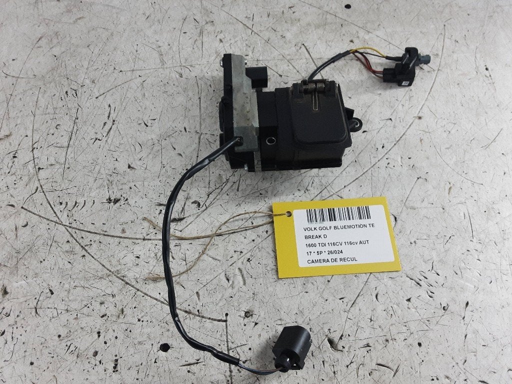 CAMERA ARRIÈRE Golf VII Variant (AUVV) (5G9827469F), Volkswagen, Volkswagen AG, Utilisé, Kundenbetreuung@volkswagen.de