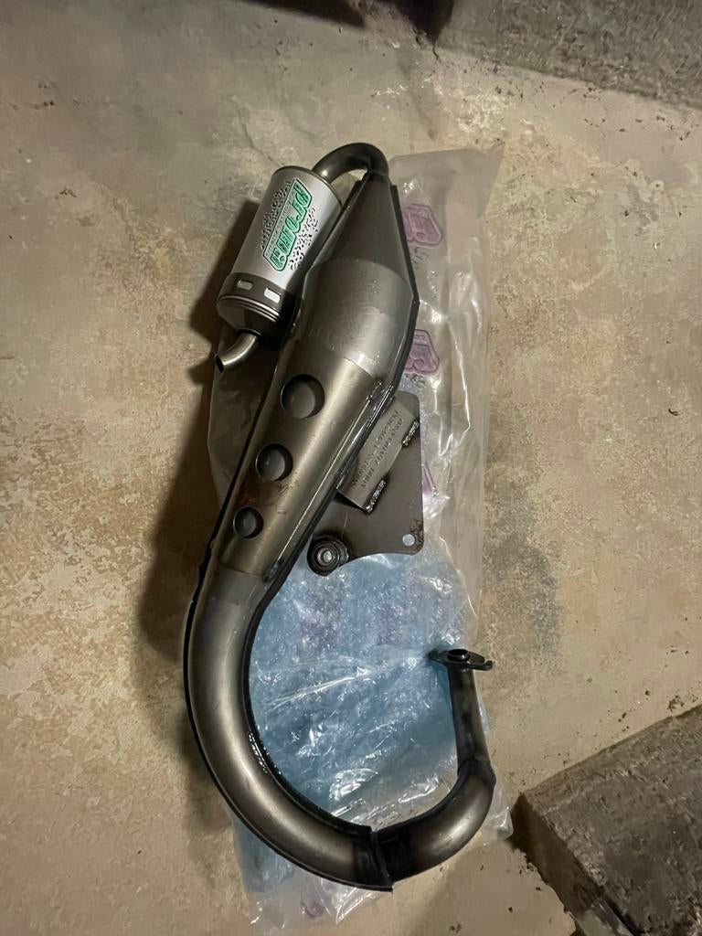 Honda scoopy nt proma uitlaat, Fietsen en Brommers, Brommers | Honda, Ophalen