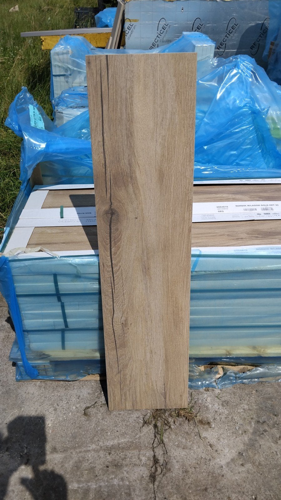 Dalles grés cérame 120x30x2cm effet bois pour plots, Bricolage & Construction, Dalles & Carrelages, Enlèvement ou Envoi
