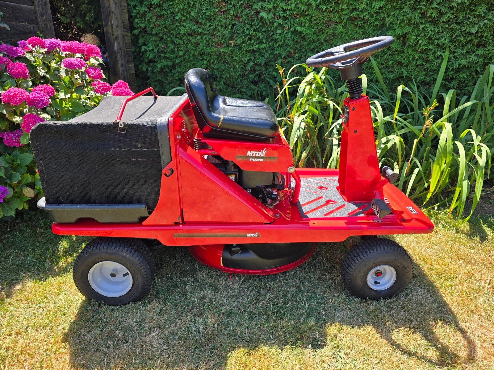Tracteur tondeuse mtd pinto état impeccable, Tuin en Terras, Zitmaaiers, Ophalen