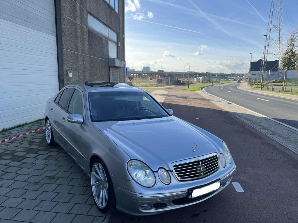 Mercedes - Benz w211 e320 Benzine 4-MATIC Elegance Automaat, Auto's, Automaat, 4 deurs, Zwart, Elektrische ramen