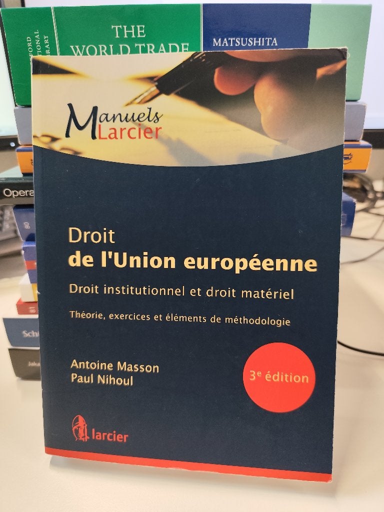 Lot de livres - droit européen, ensemble ou à l'unité, Enlèvement ou Envoi, Comme neuf, Juridique et Droit