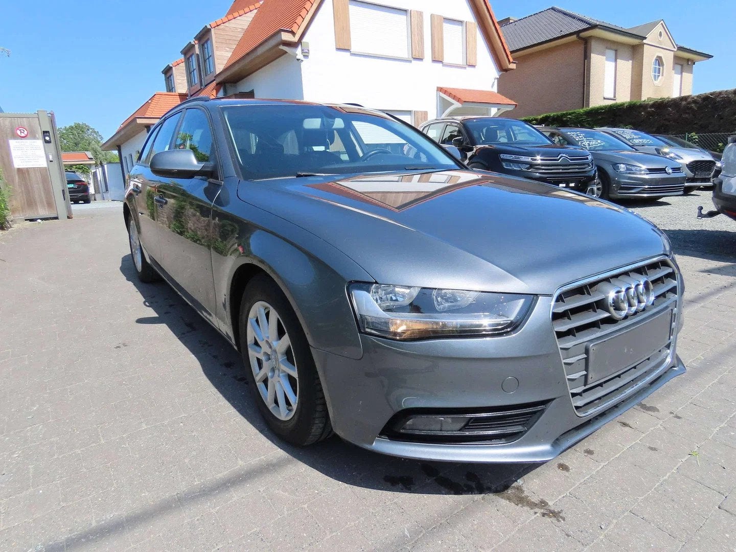 Audi A4 A4 Avant 2.0 TDi, 100 kW, Argent ou Gris, Achat, https://public.car-pass.be/vhr/53ba846f-6b67-4702-a05f-7638b9c309b4