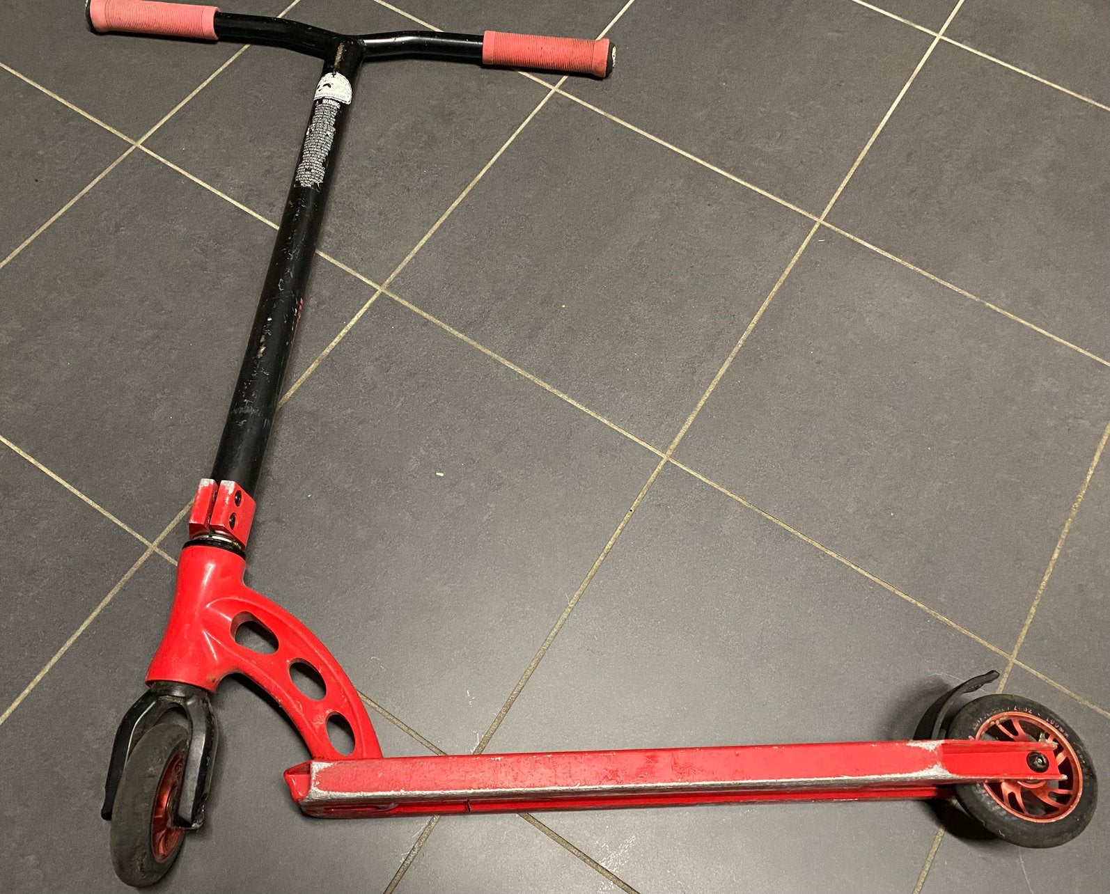 Rode Madd Gear Pro step, Fietsen en Brommers, Ophalen, Gebruikt, Gewone step
