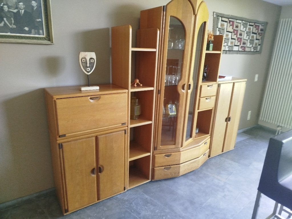 Gratis wandkast, Ophalen, Met deur(en), 200 cm of meer, 150 tot 200 cm
