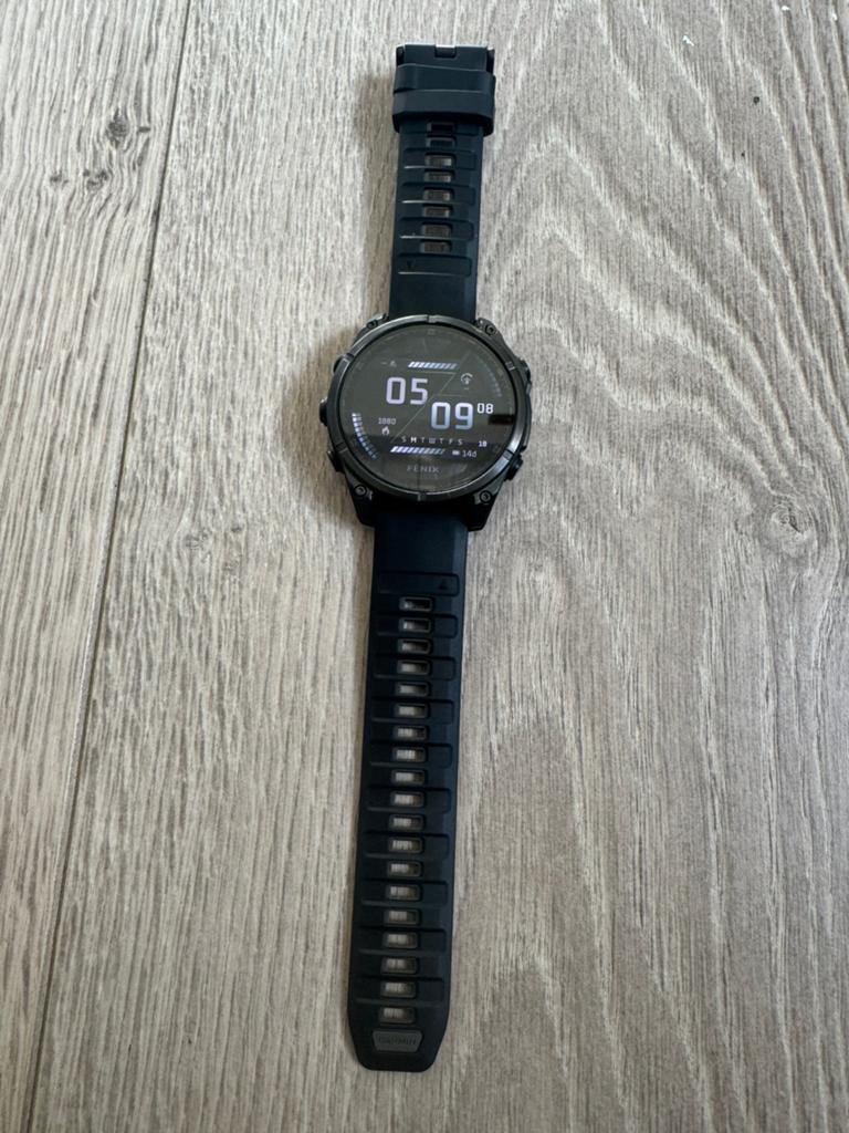 Garmin Fenix 8 47mm, Bijoux, Sacs & Beauté, Montres de sport, Comme neuf, Gris, Distance, Bandage calorique, État, GPS, Battement de coeur