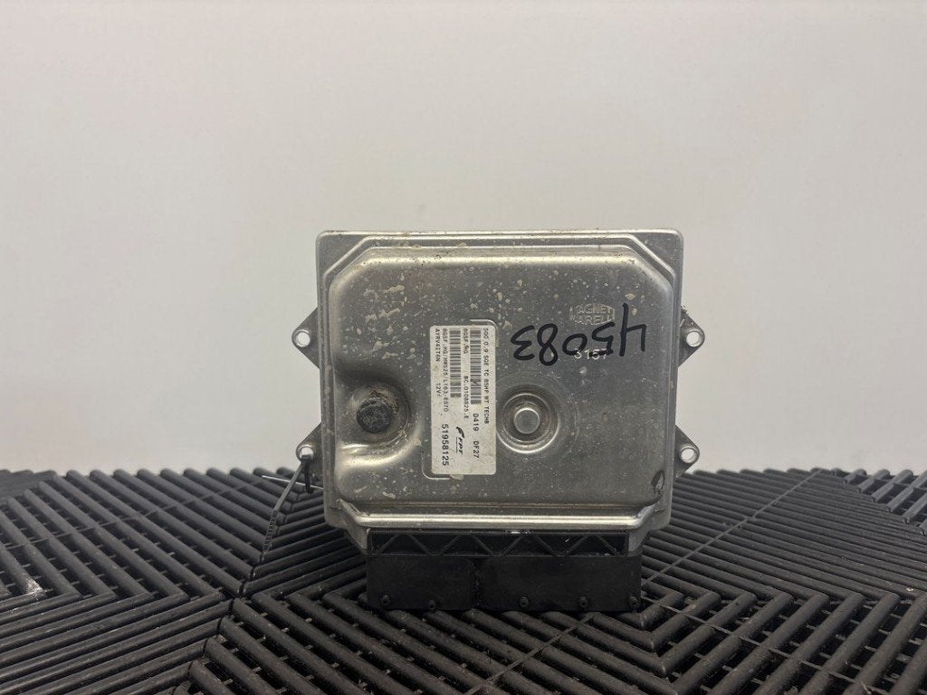 CALCULATEUR MOTEUR ECU Fiat 500 (312) (|51958125|), FCA Germany GmbH, IPC D1-09 Bahnhofsplatz
65423  Rüsselsheim am Main, DE, Utilisé