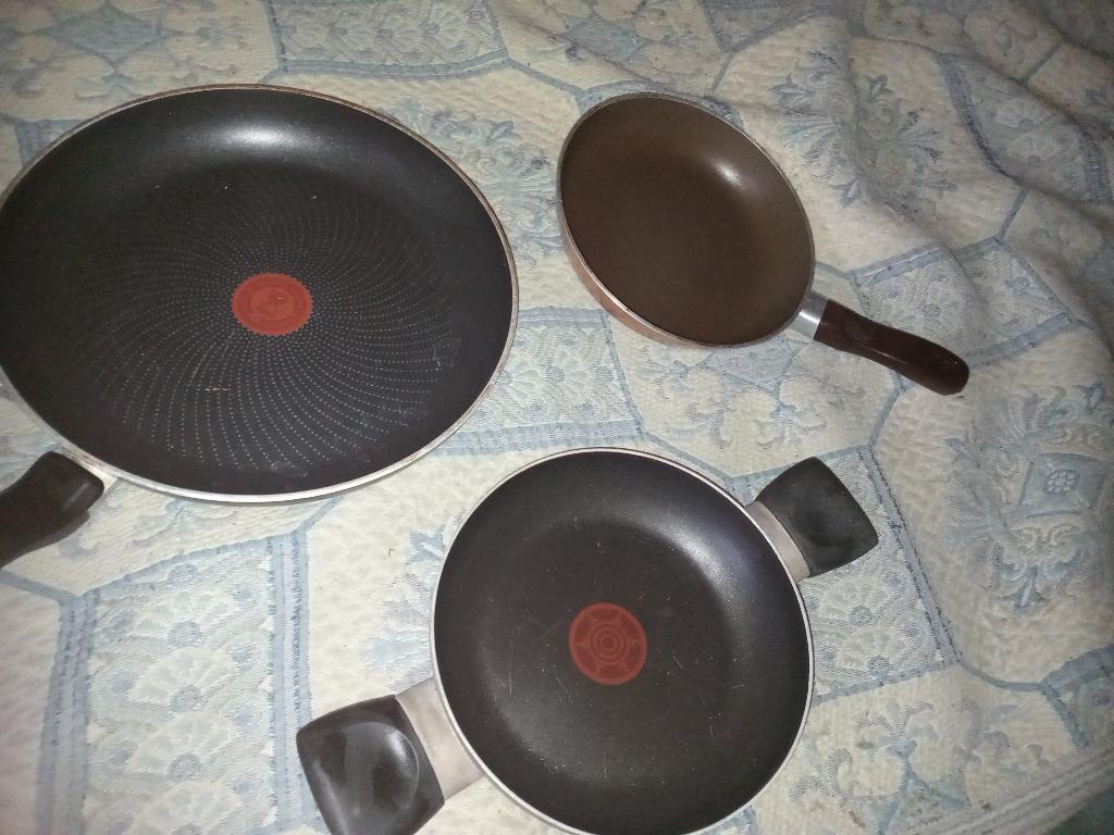 lot 3 poeles tefal, Enlèvement ou Envoi, Comme neuf