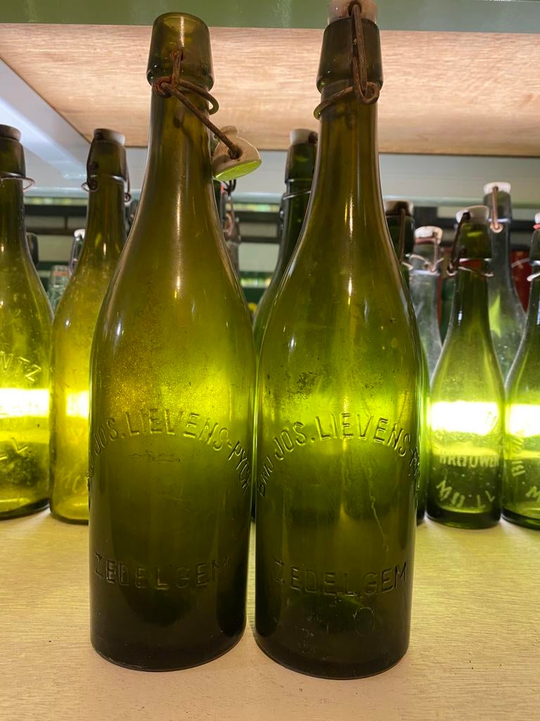 2 flessen brouwerij jos lievens pyck zedelgem, Verzamelen, Ophalen, Zo goed als nieuw