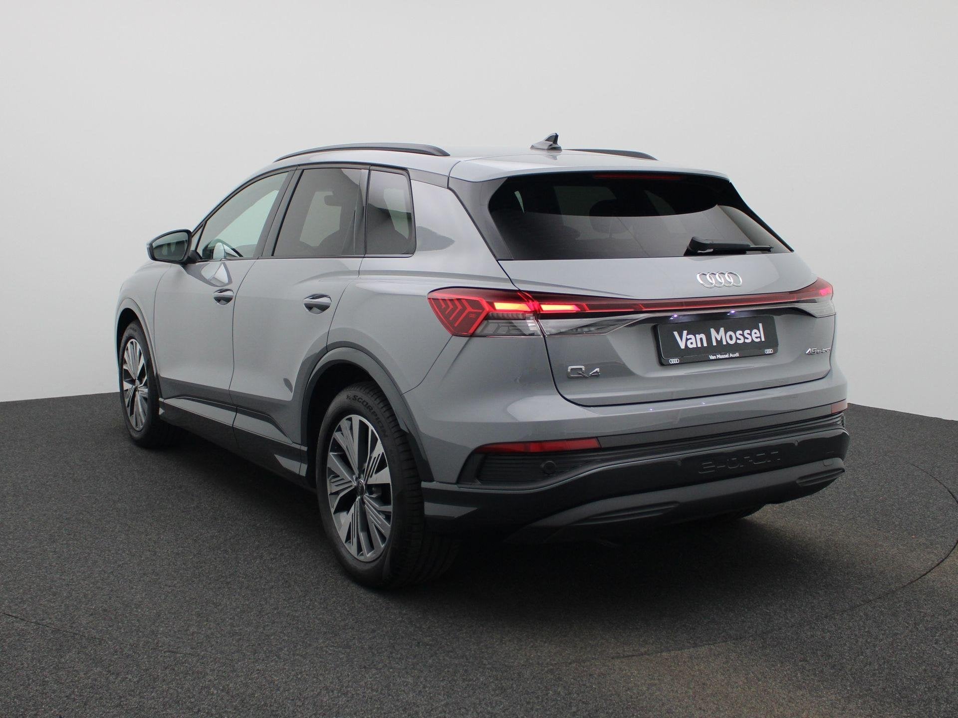Audi Q4 e-tron 45 Edition 82 kWh (automatique), Autos, Argent ou Gris, Achat, Noir, 1000 kg