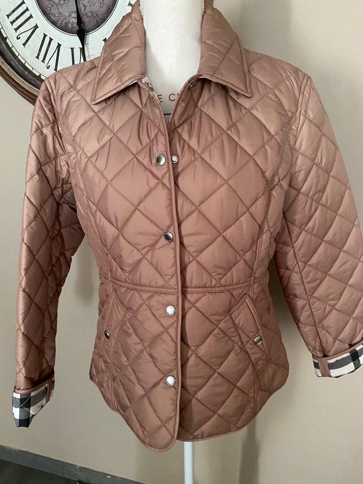 Veste Burberry neuve et authentique, Enlèvement, Comme neuf, Taille 42/44 (L), Beige