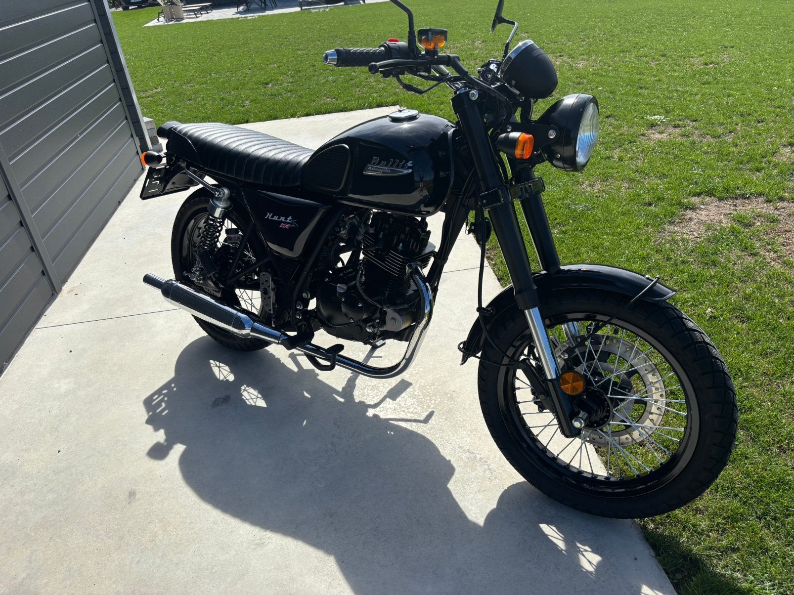 Bullit Hunt 125cc 2018 avec seulement 460km état neuf, Motoren, Nieuw, Particulier, Toermotor, Handgeschakeld