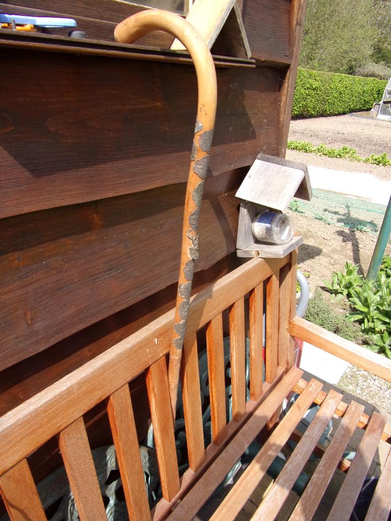 Ancienne Canne de randonnée en bois avec 12 écussons  1950, Enlèvement ou Envoi, Utilisé