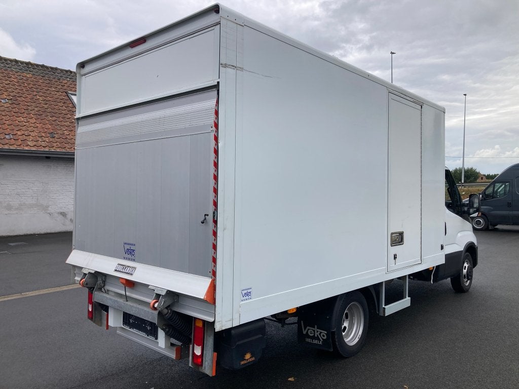 Iveco Daily Dhollandia double essieu  3500 kg remorque, 100 kW, Achat, Euro 6, Entreprise