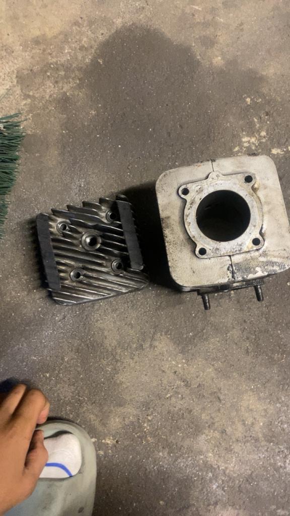 125cc cilinder zuiger is kapot, Ophalen, Zo goed als nieuw, Cilinder