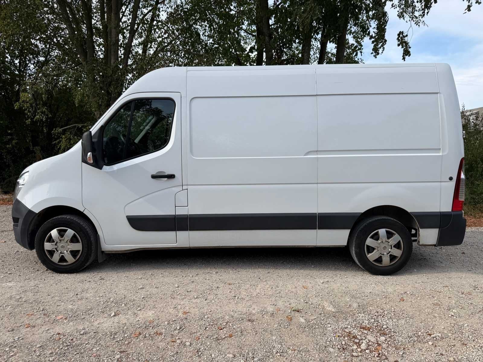 2023 Nissan Interstar gesloten bestelwagen hoog dak – 91.3, Auto's, Gebruikt, Euro 6, Bedrijf, Te koop