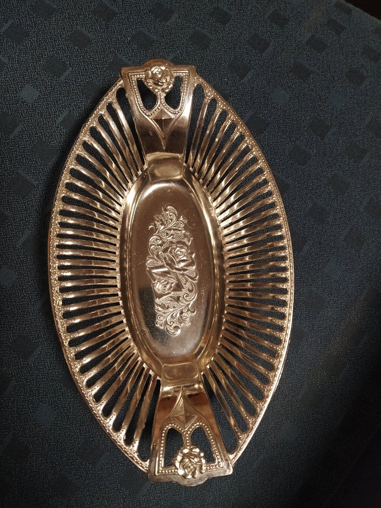 zilveren broodmandje + oude bonbondoos+ Marokkaanse theepot, Antiek en Kunst, Ophalen of Verzenden, Zilver
