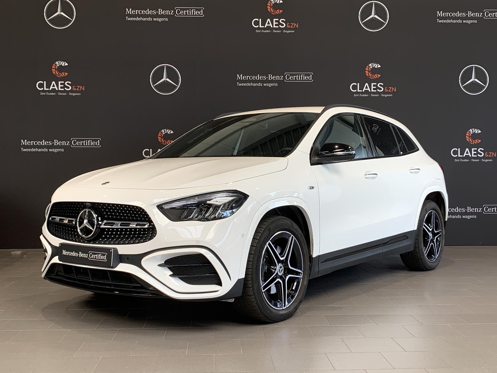 Mercedes-Benz GLA-klasse 250e AMG Line - DOS 8882, Autos, 1332 cm³, Euro 6, 16 kWh, Hybride rechargeable