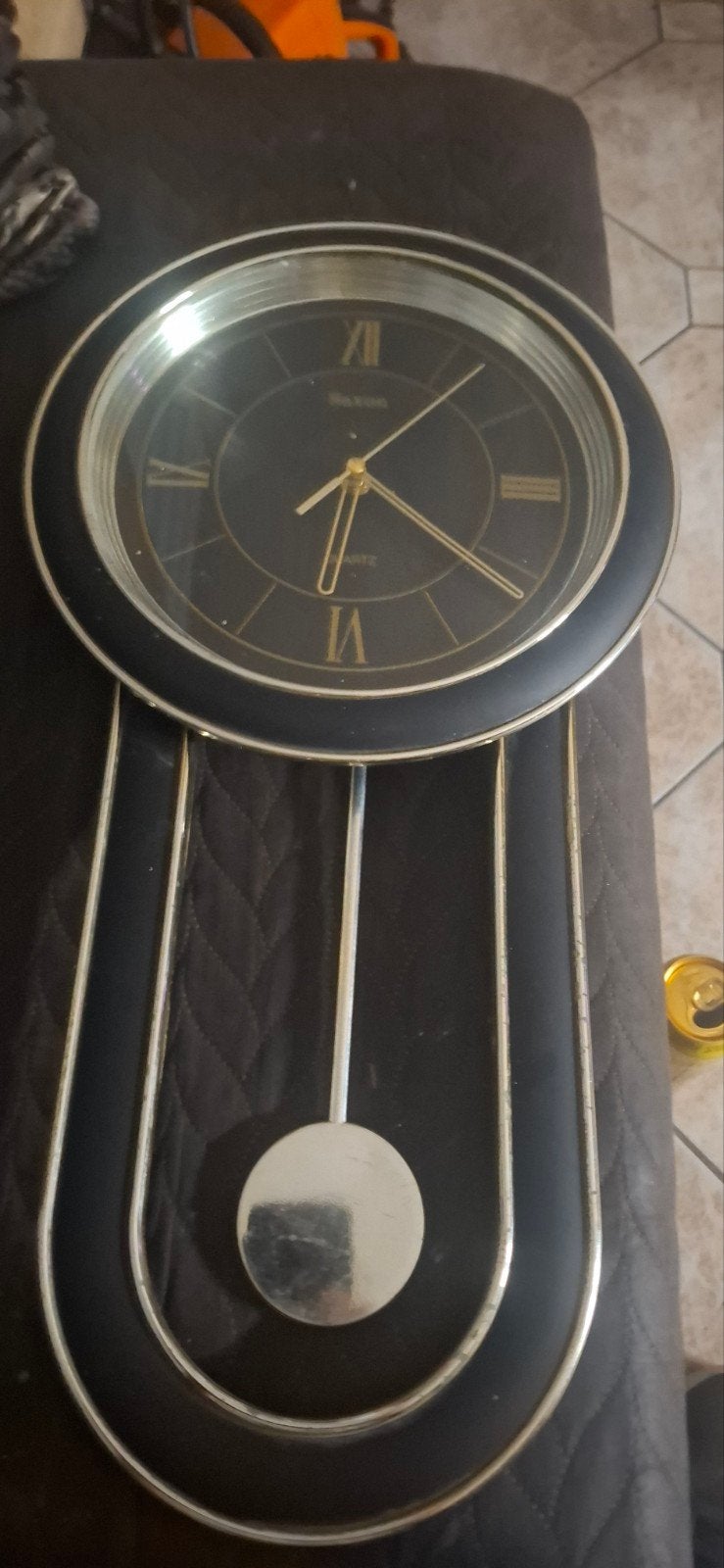 horloge a pile.  fonctionne parfaitement 10€, Antiquités & Art, Antiquités | Horloges, Enlèvement ou Envoi
