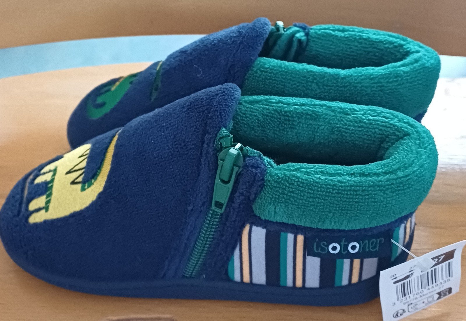 pantoffels maat 27, Kinderen en Baby's, Babykleding | Schoentjes en Sokjes, Ophalen, Slofjes, Nieuw, Jongetje