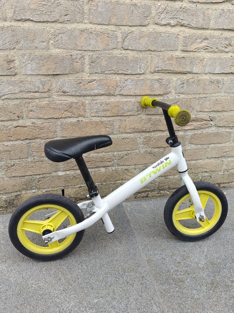 Kinder loopfiets, Kinderen en Baby's, Speelgoed | Buiten | Voertuigen en Loopfietsen, Ophalen, Gebruikt, Loopfiets