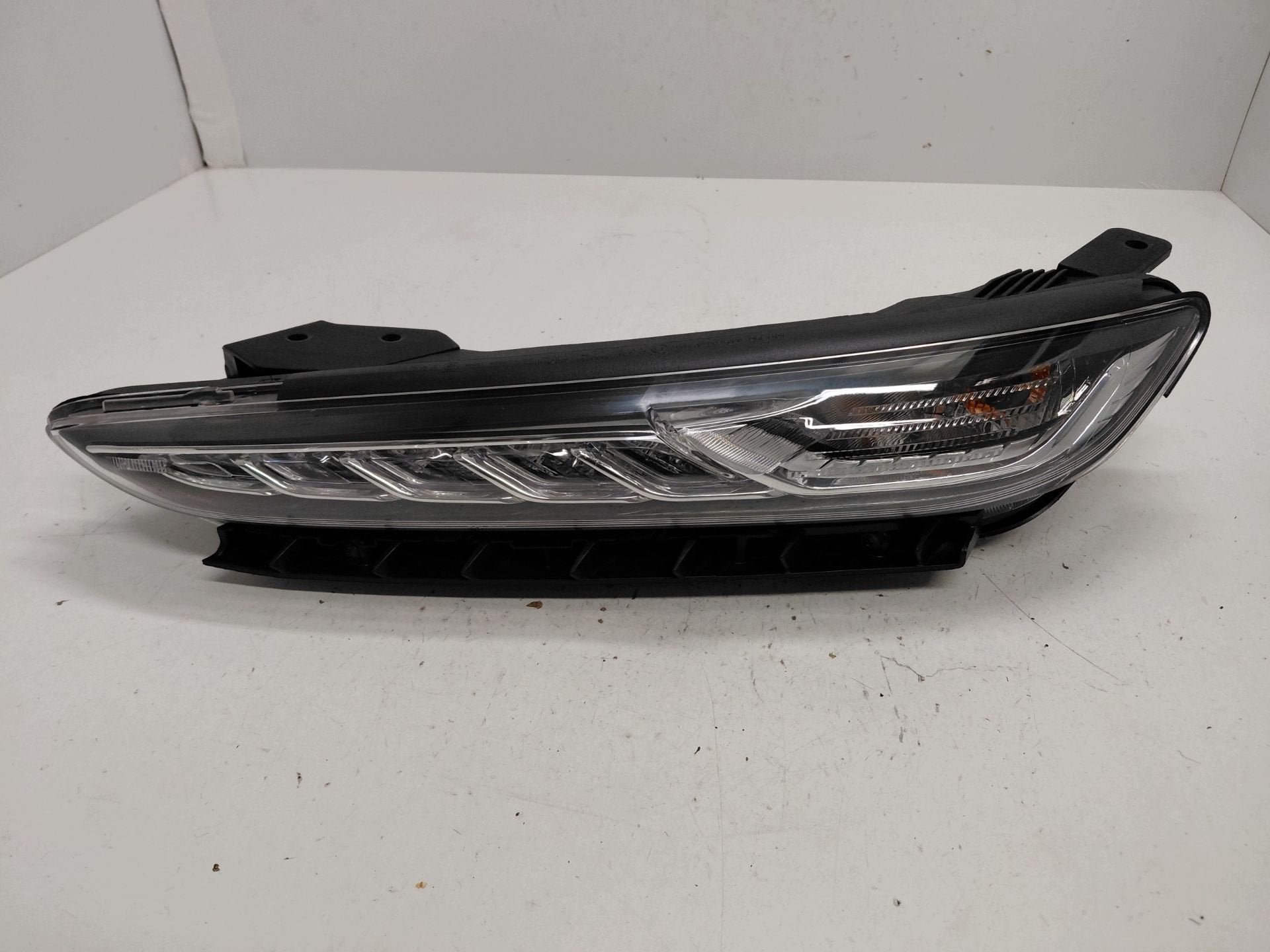 Hyundai Kona Koplamp Links Hyundai, Gebruikt, Heolleung-ro 12
06797  Seoul, Info@hyundai.com, Hyundai