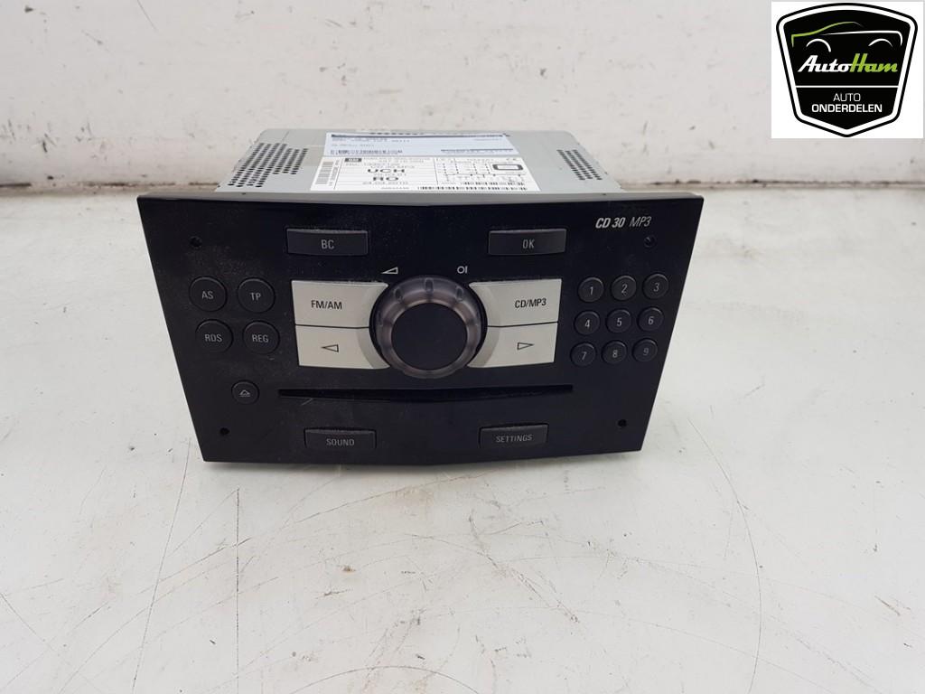 RADIO Opel Corsa D (01-2006/12-2014) (|13357126|13289927|), Gebruikt, Opel