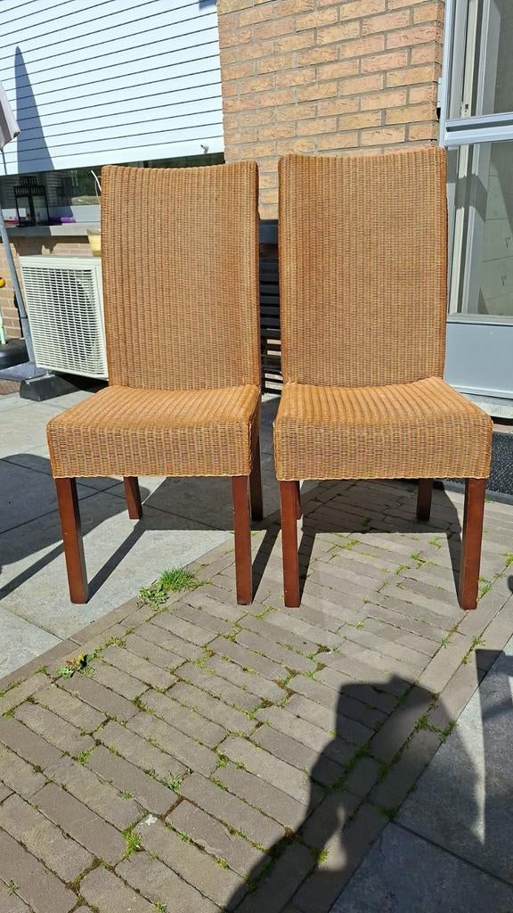 Twee stoelen, Huis en Inrichting, Stoelen, Ophalen