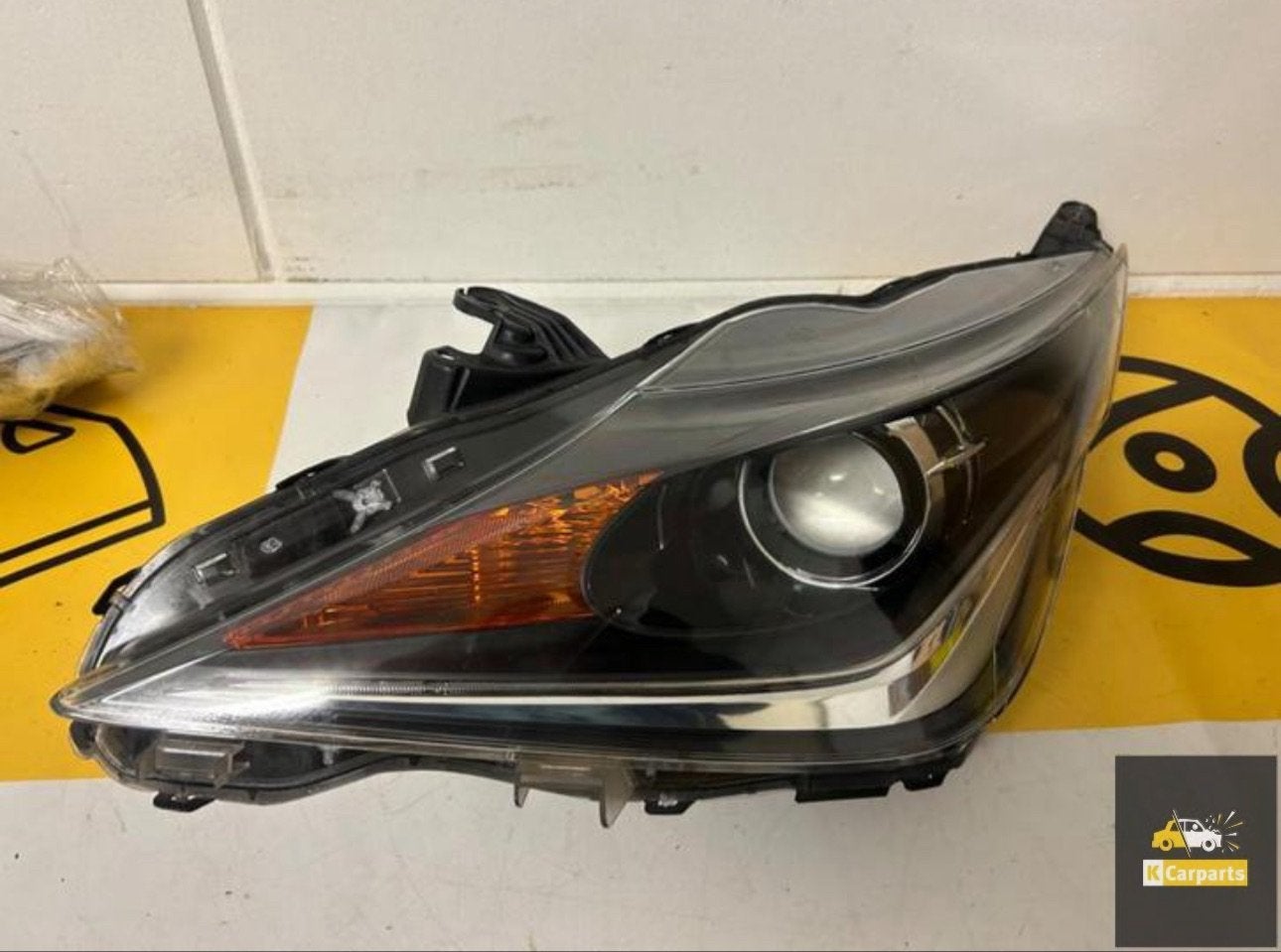 Koplamp Toyota Aygo 2014-2017 Led Links koplamp origineel, Info@fabrikant.eu, Fabrikantstraat 1
1000 AA  Amsterdam, NL, Toyota