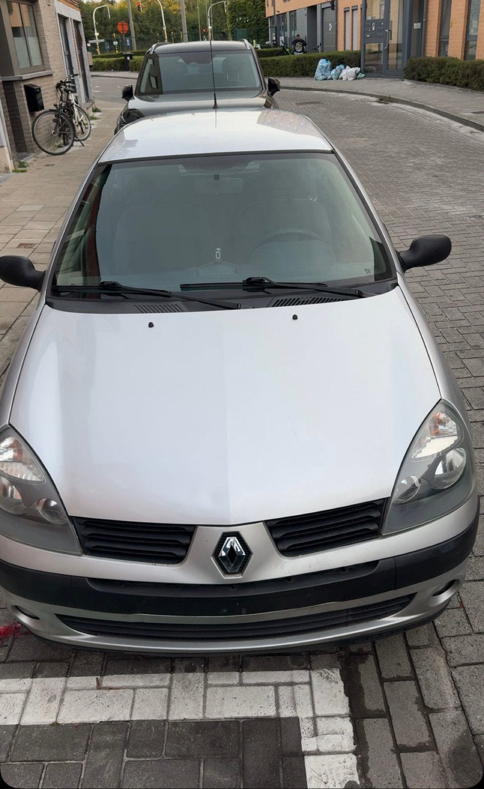 Clio automaat met 144000 km op de teller 1.4 benzine, Autos, Achat, Automatique, Particulier, Essence