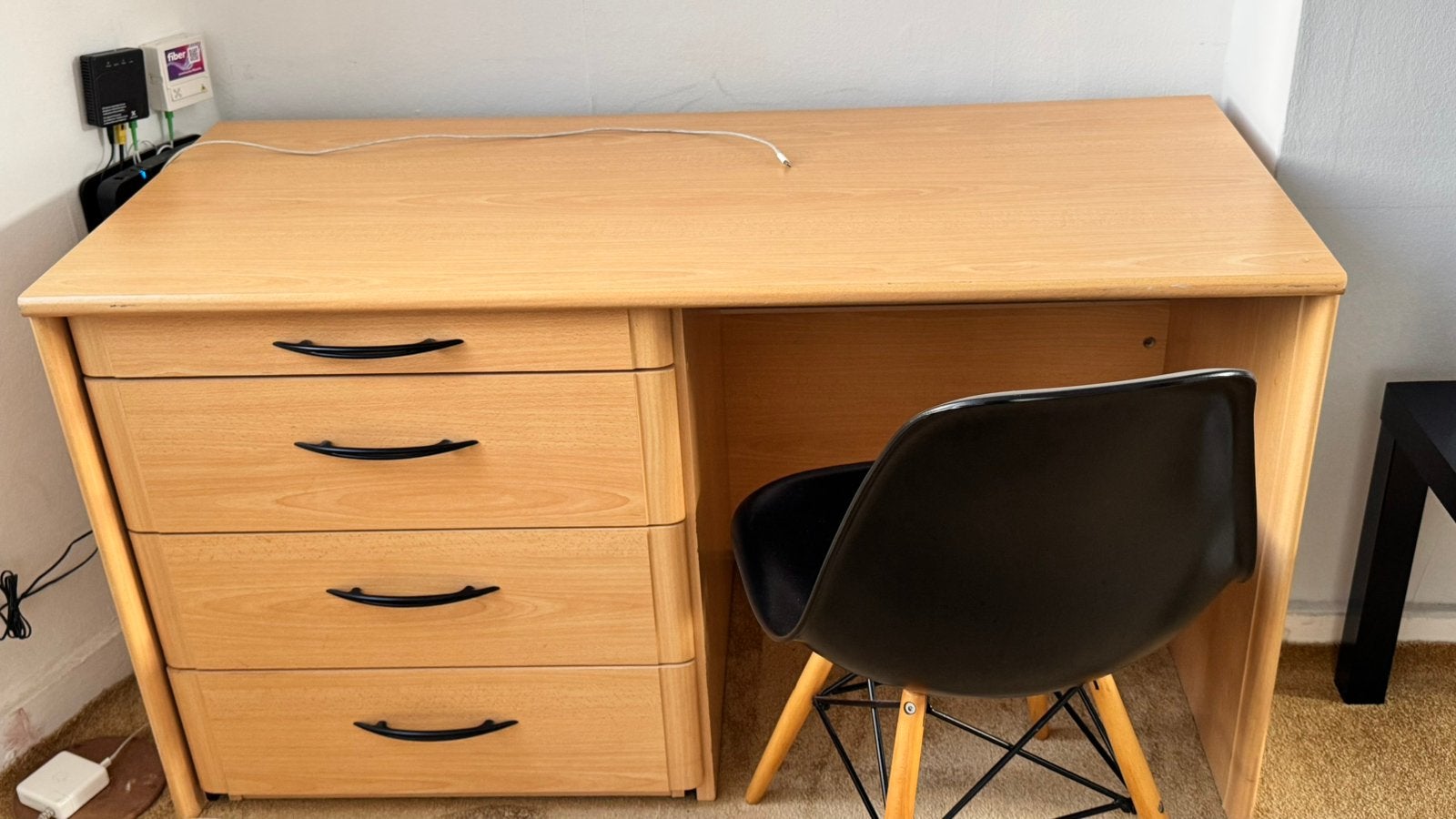Verhuizingsverkoop: Tafel + Eenpersoons bedframe, Maison & Meubles, Enlèvement, Utilisé