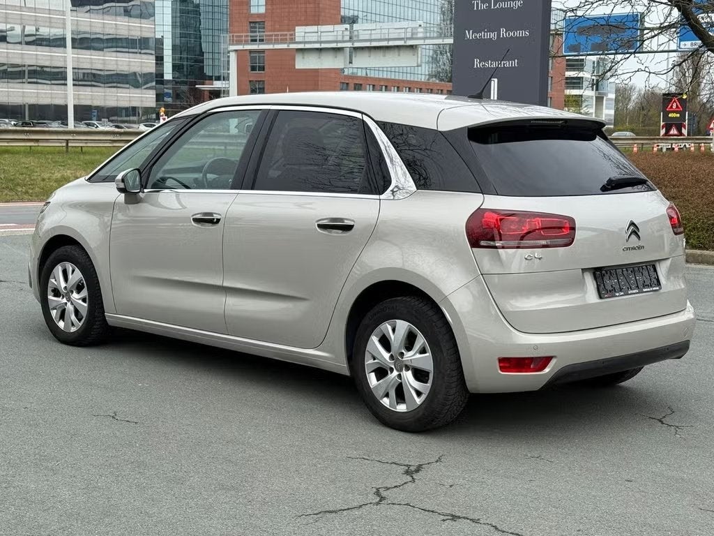 Citroën C4 Picasso 1.2 2017 | Caméra de recul, https://public.car-pass.be/vhr/dd77073b-b033-407a-96a2-11a21a964b9c, Argent ou Gris