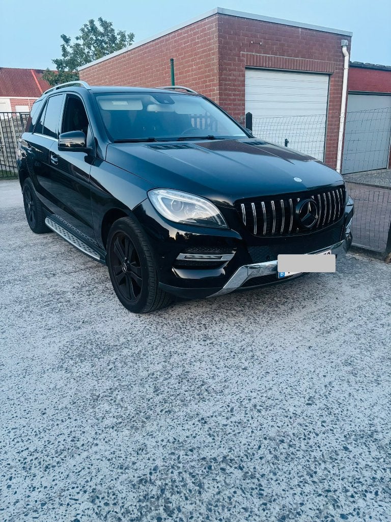 Mercedes Ml 250 euro6 (defect motor staart niet starter !), Auto's, Automaat, Monovolume, 4 cilinders, Zwart